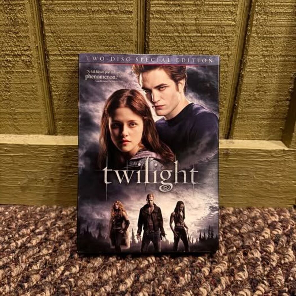 Twilight Two-Disc Special Edition DVD